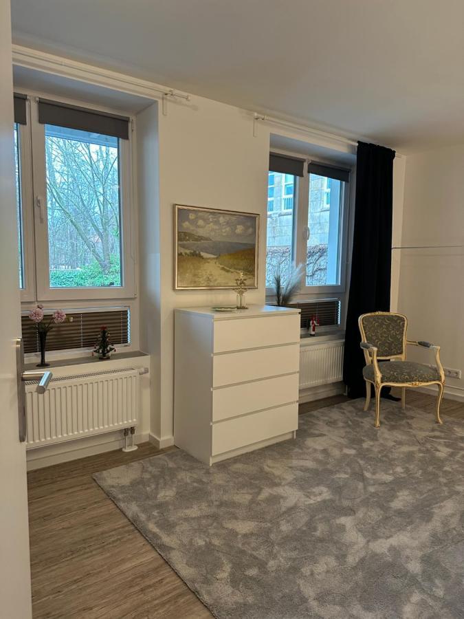 Am Kleinen Muehlenteich - Zentrale Ruhige Lage Mit Parkplatz Und Fahrraedern Flensburg Exterior foto